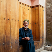 a man waiting 