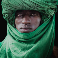 Emerald gaze