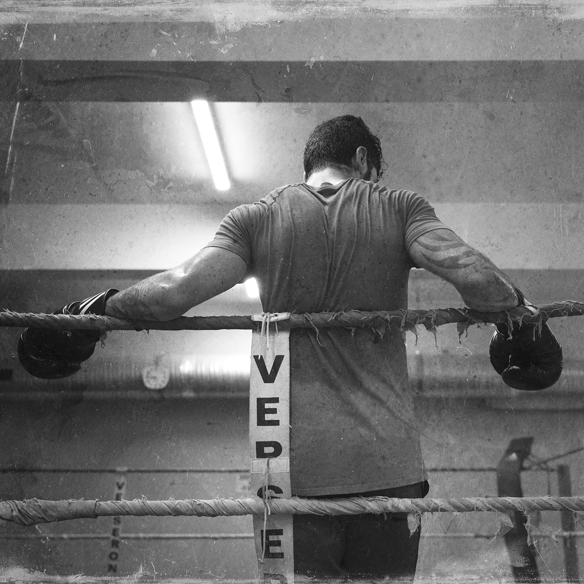 Boxe française : pieds et poings