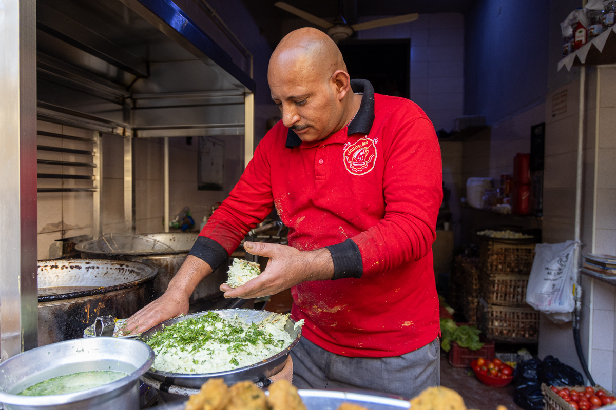 HANDS OF CAIRO